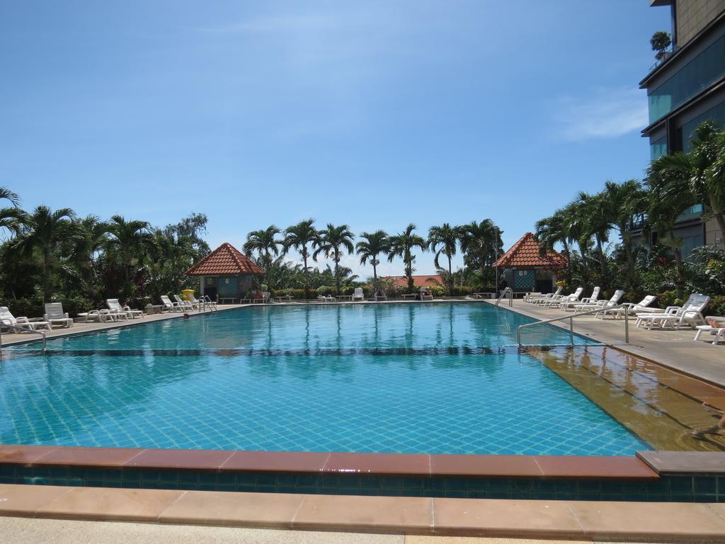 View Talay 6 Suite Apartments Pattaya Esterno foto