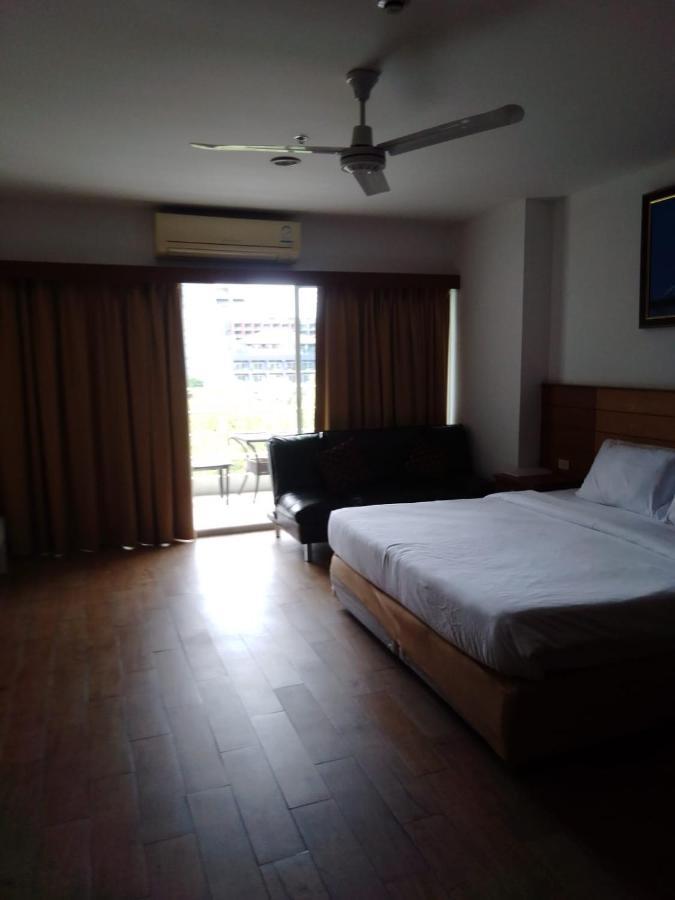 View Talay 6 Suite Apartments Pattaya Esterno foto