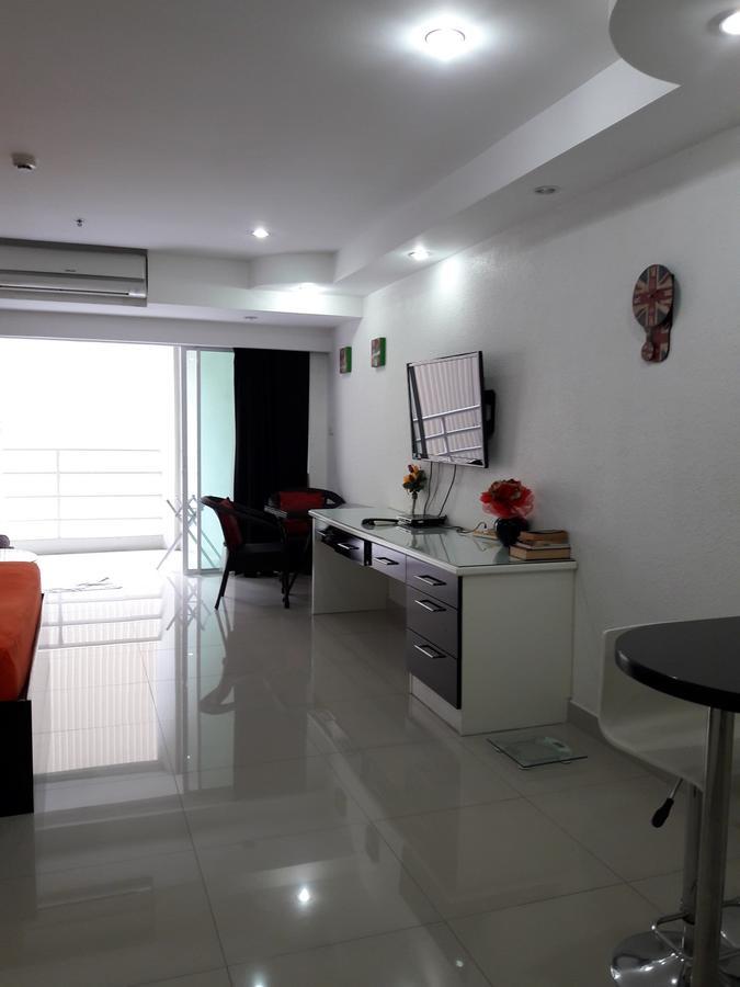 View Talay 6 Suite Apartments Pattaya Esterno foto
