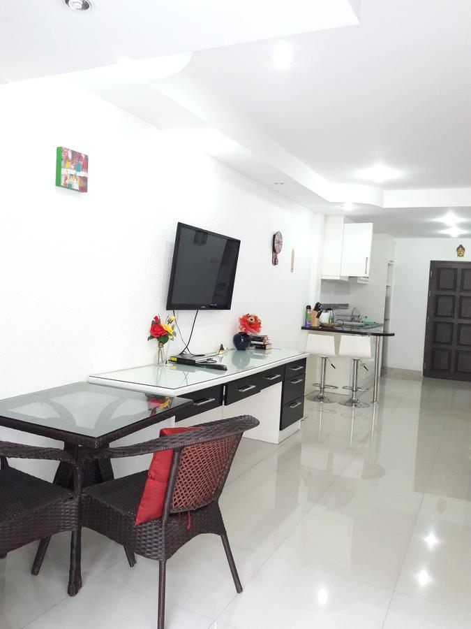 View Talay 6 Suite Apartments Pattaya Esterno foto